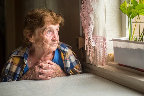 Cómo combatir el sedentarismo en el Adulto Mayor en medio de la pandemia