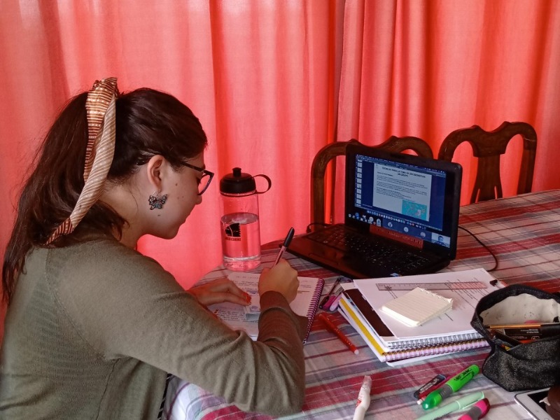 “Gracias a la ayuda del curso de TICS se me ha hecho más factible el poder acceder a clases y realizar mis trabajos eficazmente”