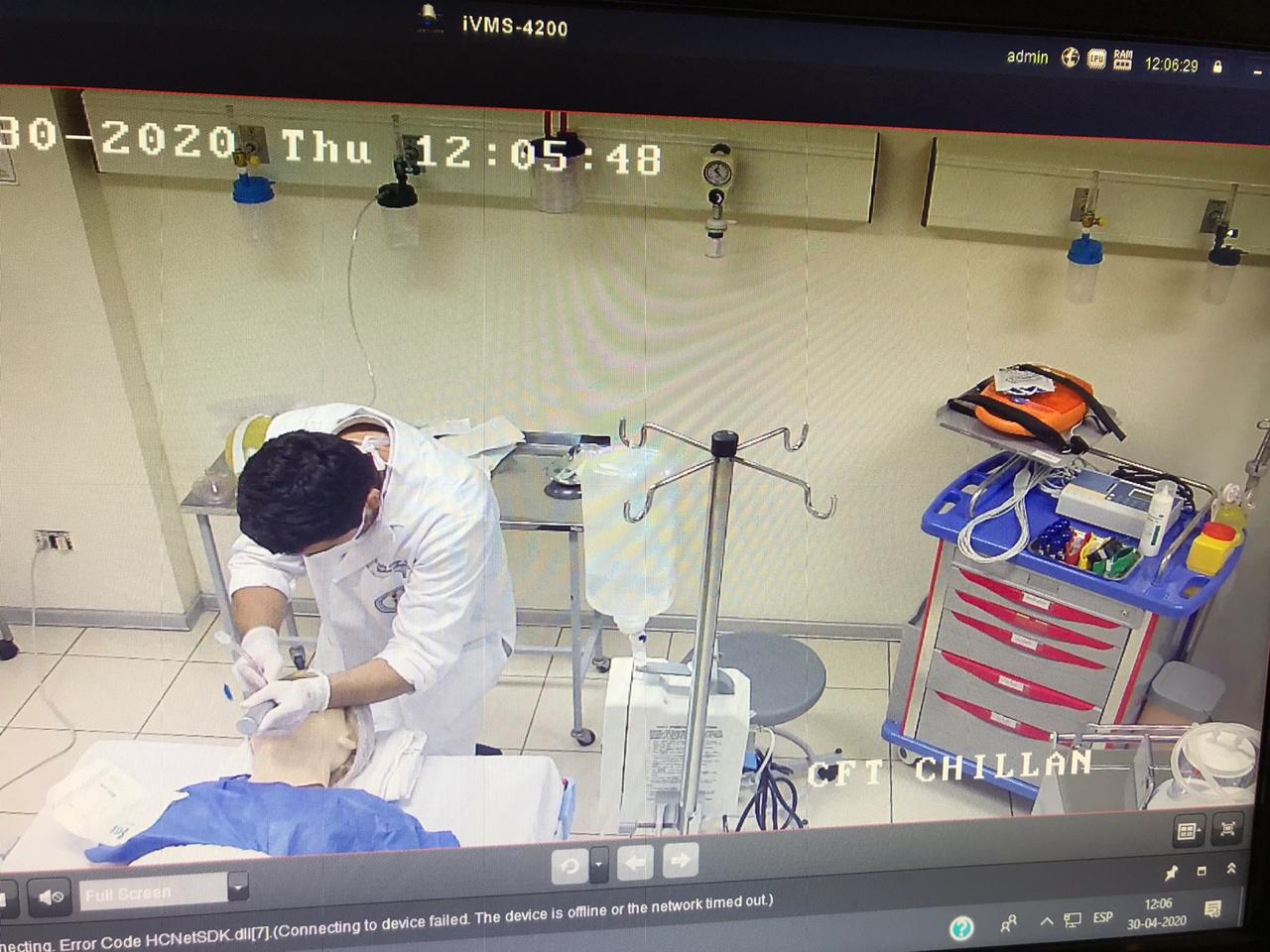 Médicos se capacitan en salas de simulación clínica de Santo Tomás en manejo de la vía aérea en pacientes adultos en el contexto de pandemia COVID-19