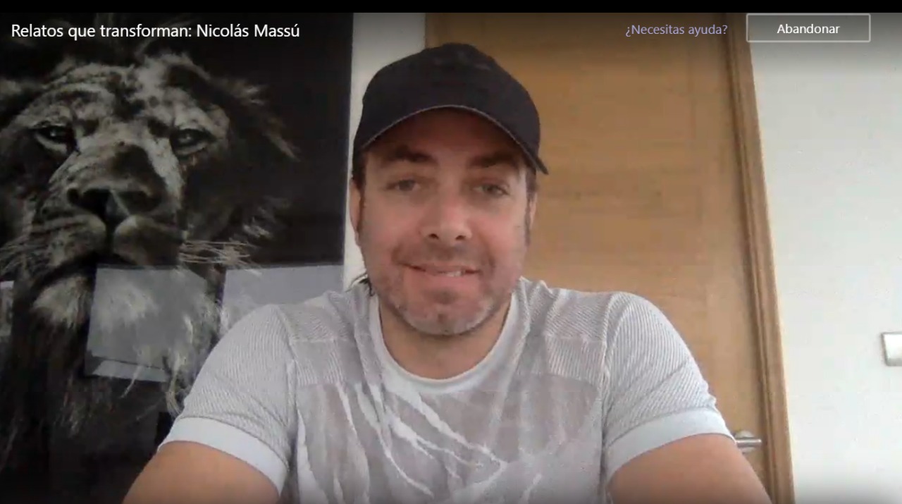 Nicolás Massú conversó con estudiantes de Santo Tomás: “La clave es dar siempre lo mejor”