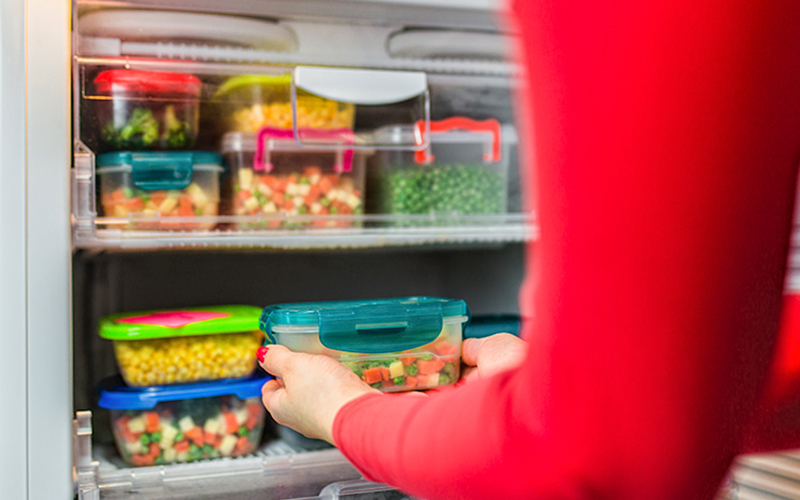 ¿Cuánto tiempo podemos congelar los alimentos? Académico de Nutrición y Dietética entrega consejos para no correr riesgos