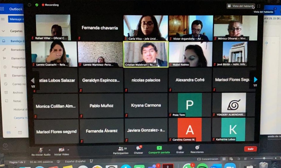Estudiantes participan en charla sobre funcionamiento en emergencia dictada por la Corte de Apelaciones de Iquique