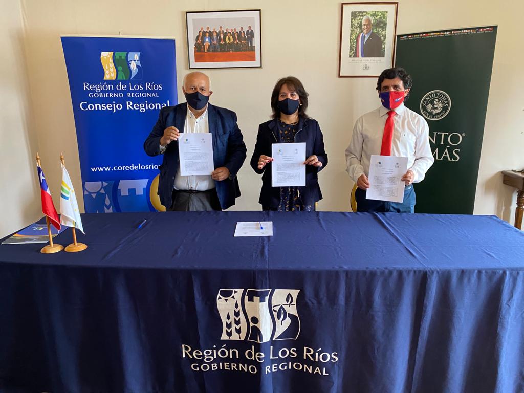 CORE Los Ríos y la Universidad Santo Tomás Valdivia suscribieron alianza de colaboración