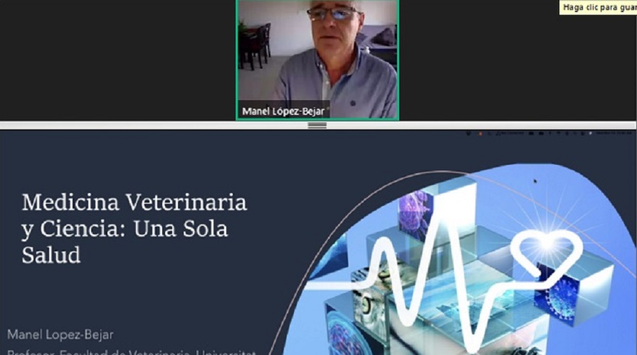 Experto español expuso sobre One Health en la 2° Feria de Ciencia y Salud de la UST Talca