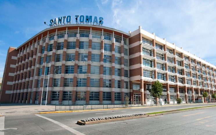 Santo Tomás Concepción abre sus puertas para acompañar a los futuros mechones en proceso de postulación y matrícula