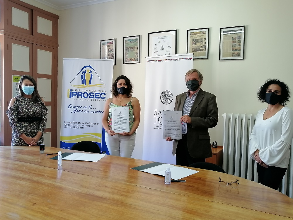 Santo Tomás Osorno y Centro de Formación Técnica Iprosec firman convenio de colaboración y continuidad de estudios