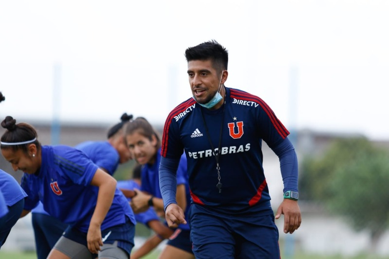 Titulado de Preparador Físico Santo Tomás destaca en las semifinales de la Copa Libertadores Femenina