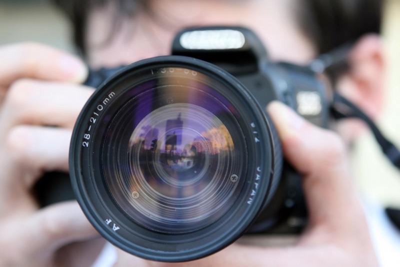 Docente de Santo Tomás entrega tips para que tus fotografías y videos se vean profesionales