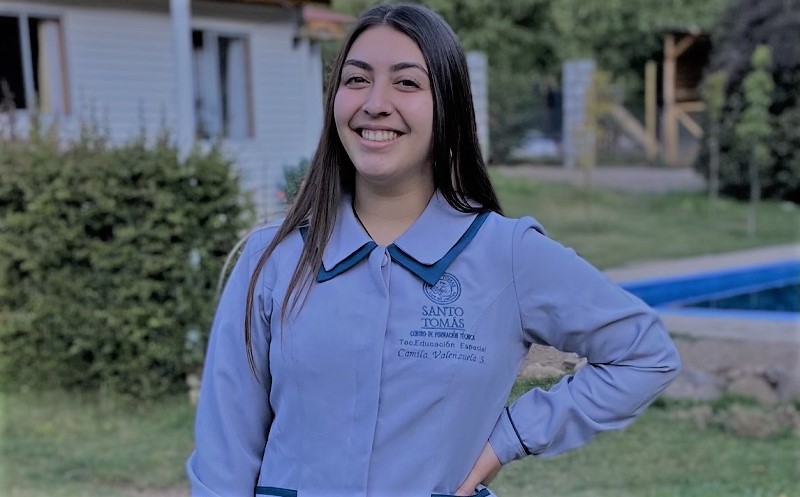 Camila Valenzuela, alumna sello 2021: “Me alegra saber que mis esfuerzos fueron notados y validados”