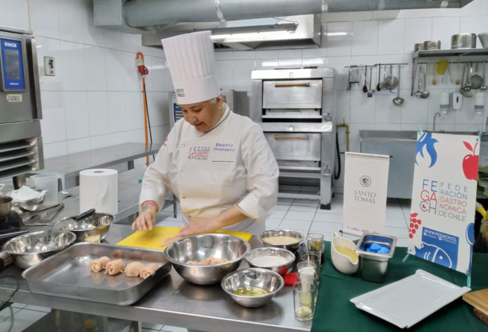 Santiago Centro presente en seminario gastronómico