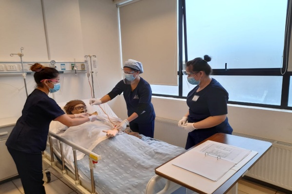 Evalúan positivamente Hospital Simulado de la UST en Valdivia