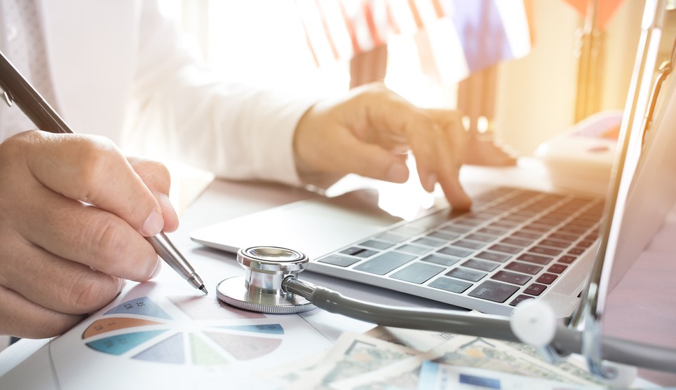 Área de Derecho UST ofrece Magíster en Derecho y Gestión de Salud, Mención en Responsabilidad Médica
