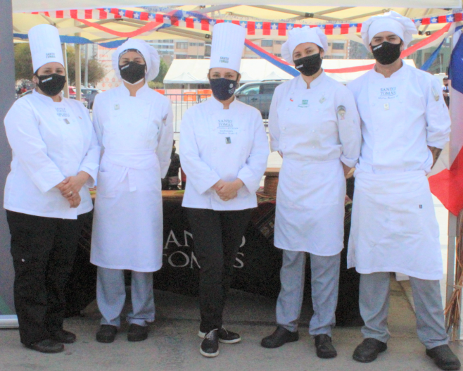 Gastronomía Santo Tomás participa del concurso "La Mejor Empanada de Antofagasta 2021"