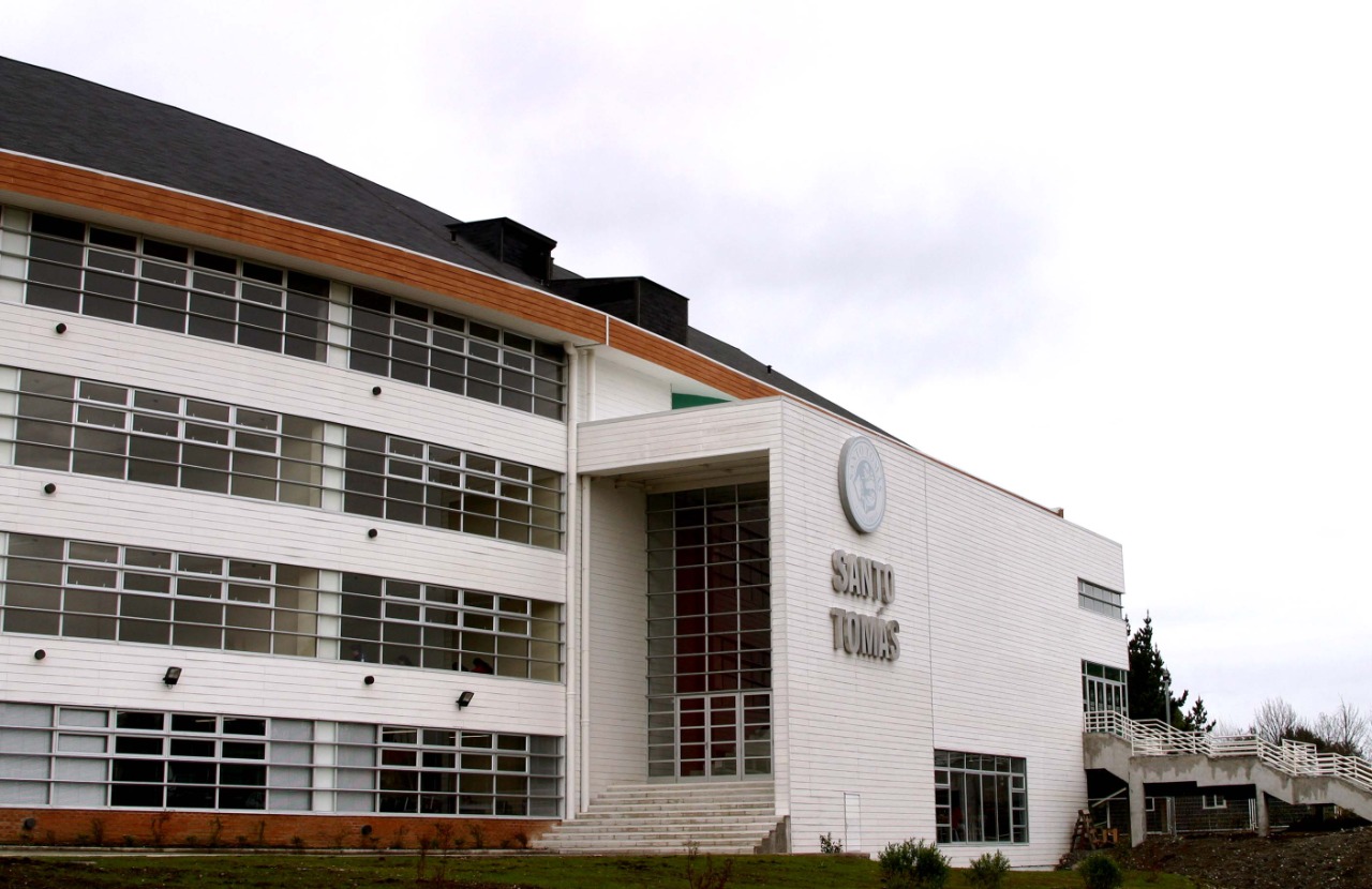 Estudiantes de Chiloé satisfechos ante gratuidad que ofrecerá Santo Tomás desde el 2022