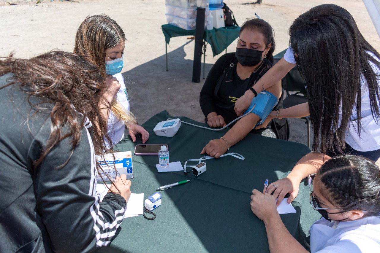 Santo Tomás implementa proyecto de transferencia tecnológica para el adulto mayor en Caleta Los Verdes