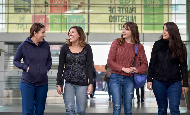 Conoce las vías de admisión para estudiar en Santo Tomás