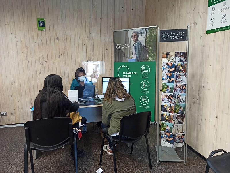 Admisión 2022: Limarinos continúan matriculándose en Santo Tomás sede Ovalle