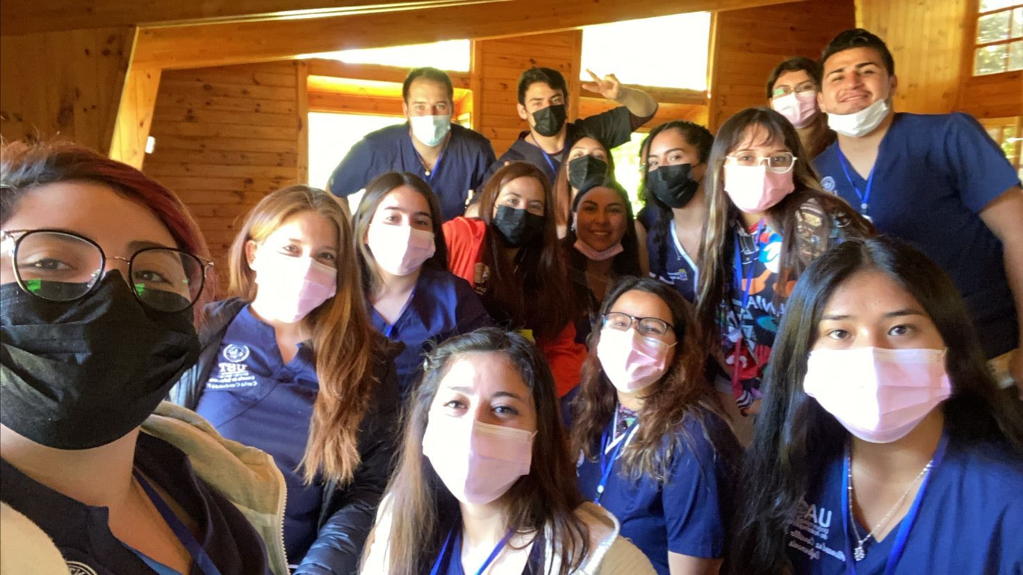 Estudiantes de Enfermería participaron de Encuentro de la Feneech