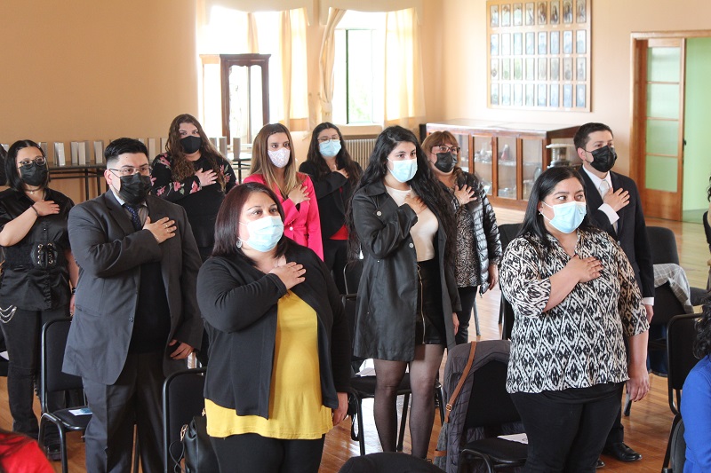 Estudiantes conmemoraron día del trabajador social con ceremonia de investidura