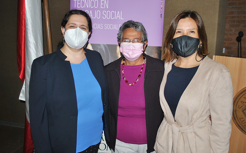 Área Ciencias Sociales de Santo Tomás Viña del Mar y Senama Región de Valparaíso ponen término a Escuela de Líderes Mayores