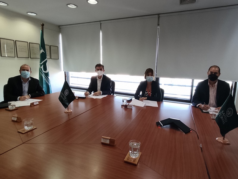 Santo Tomás firma convenio con Alstom para promover talentos en el área de Ingeniería