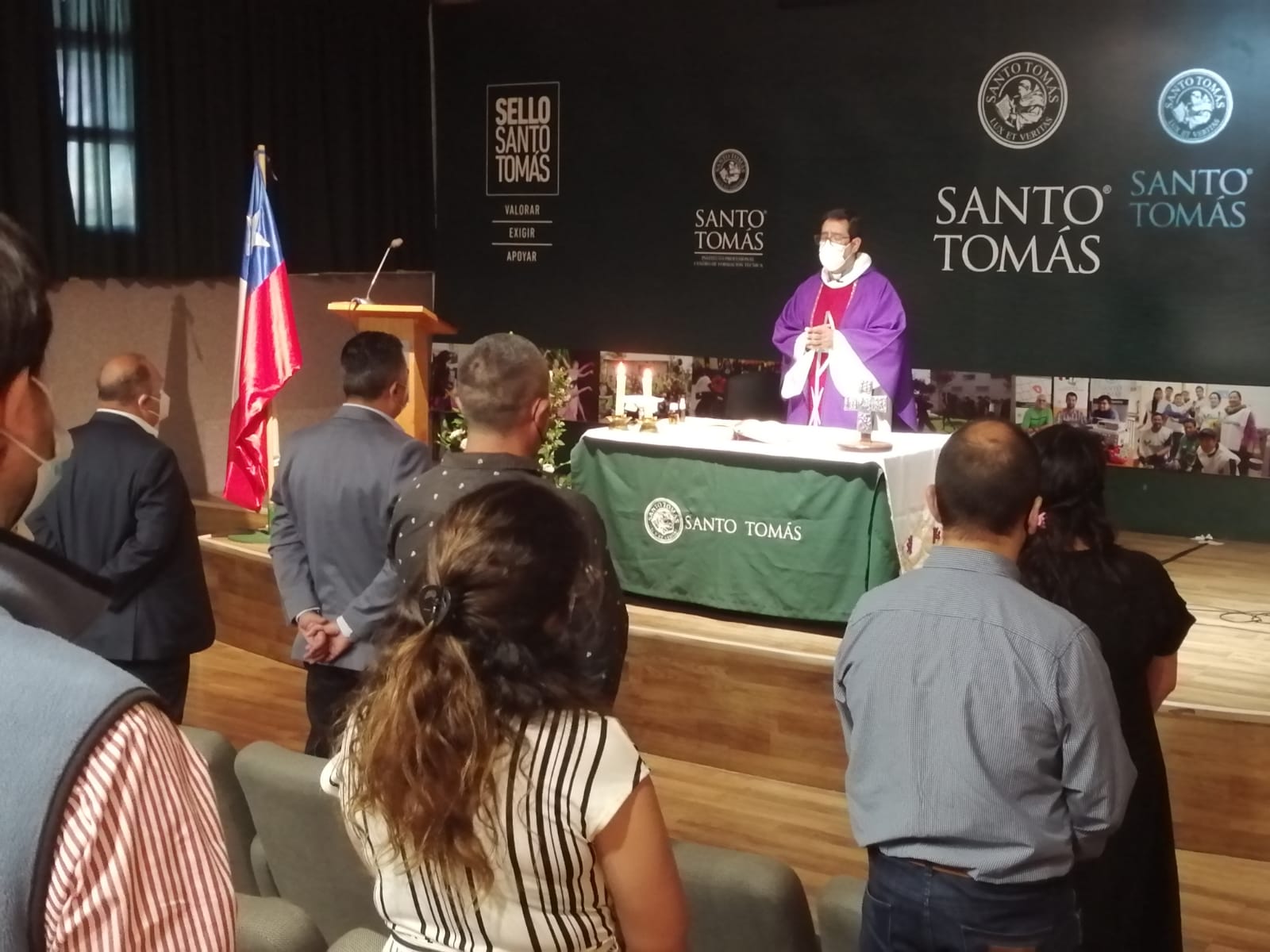 Comunidad de Santo Tomás Concepción celebró su Misa de Navidad