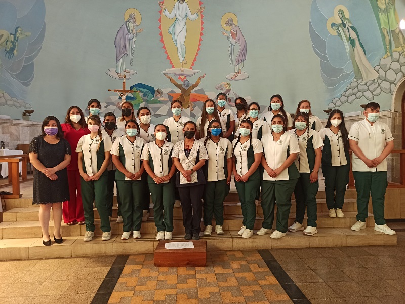 Estudiantes de Técnico Enfermería se comprometen con el cuidado integral de futuros pacientes