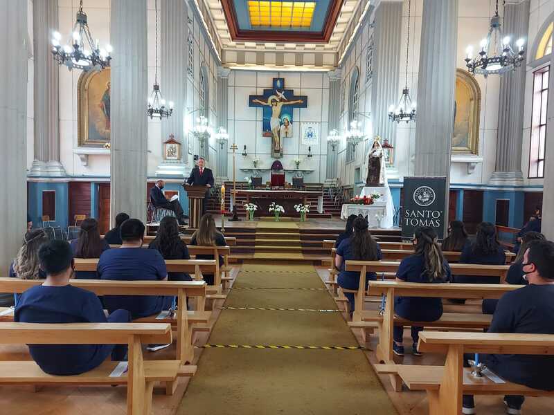 En Catedral de Puerto Montt se realizó Investidura de Enfermería UST