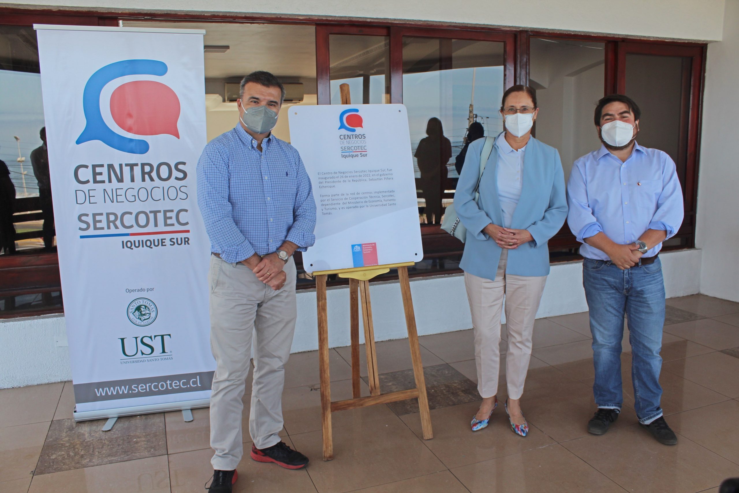 Sercotec y Universidad Santo Tomás realizan apertura del Centro de Negocios Iquique Sur