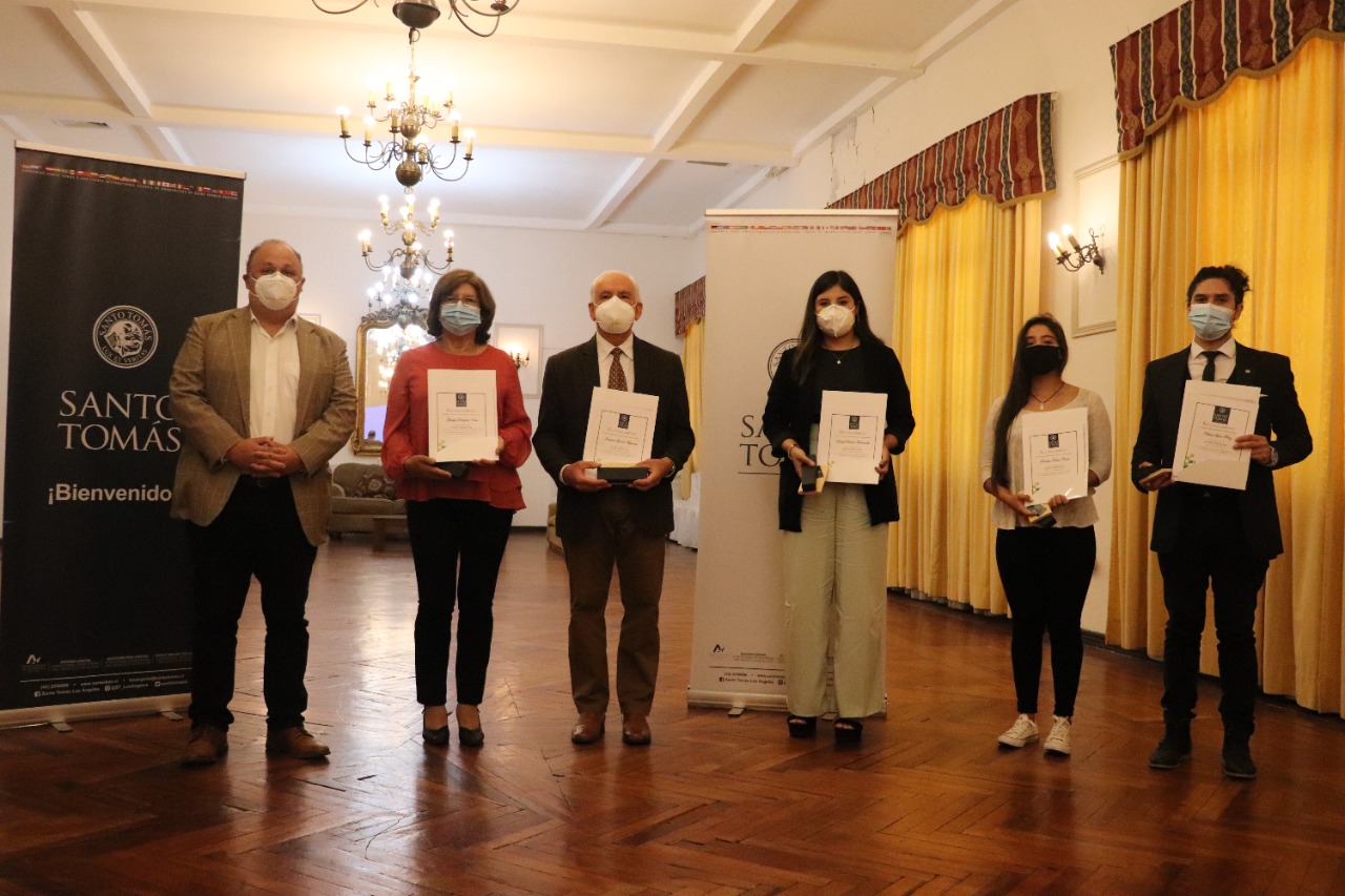 Profesores de Santo Tomás Los Ángeles se preparan para regresar a clases presenciales