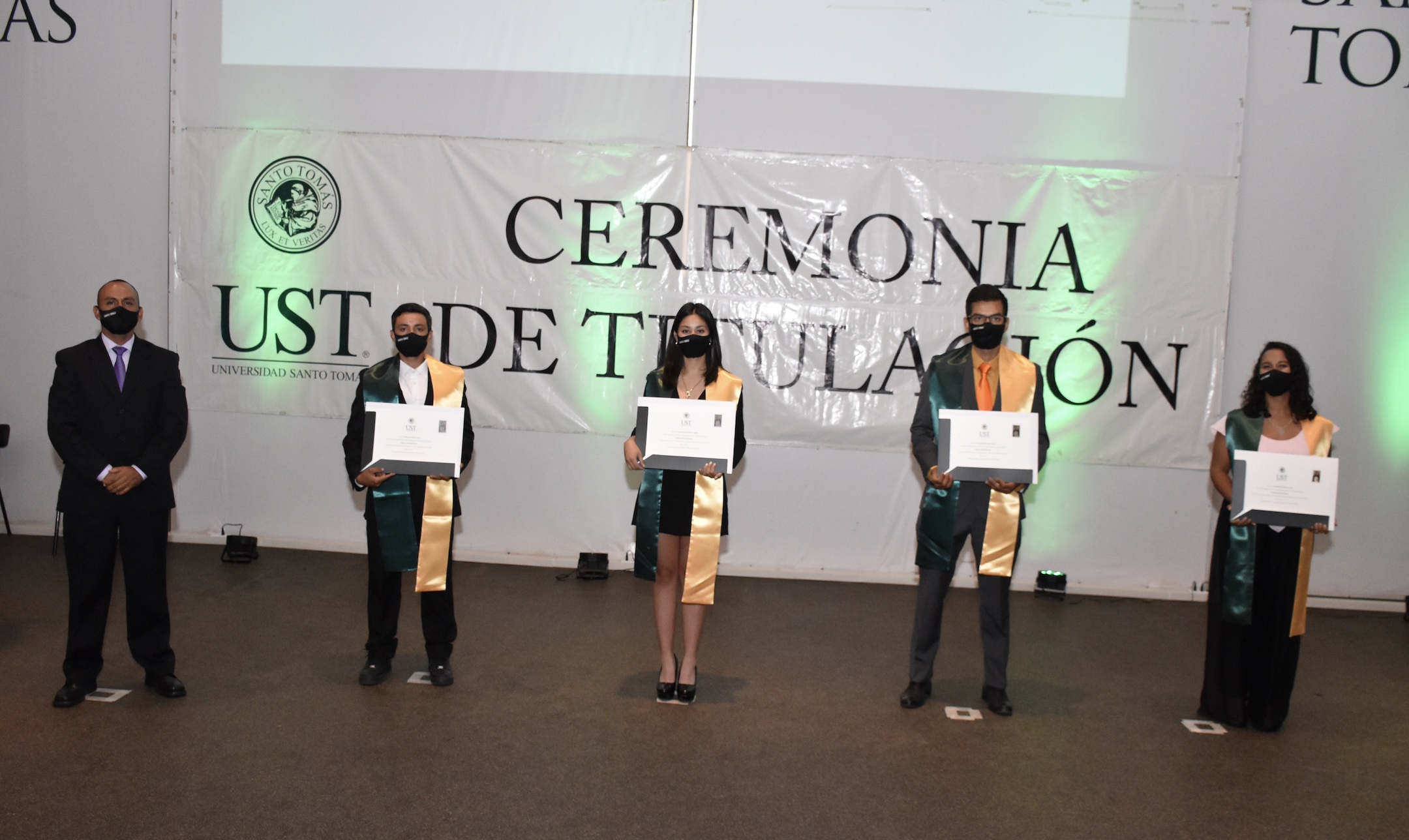 Ceremonias de titulación Santo Tomás La Serena 2022.