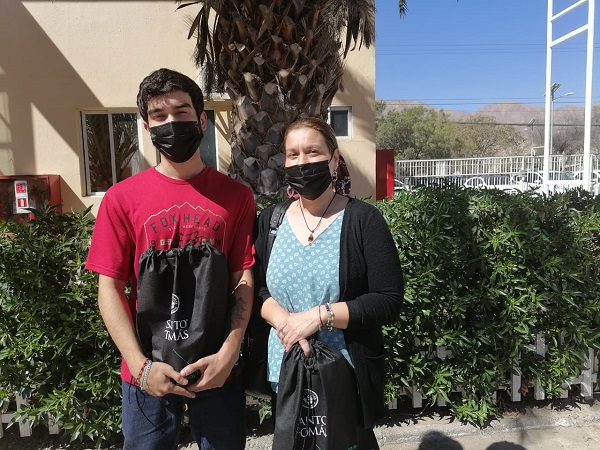 Madres e hijos se matriculan juntos en Santo Tomás Copiapó
