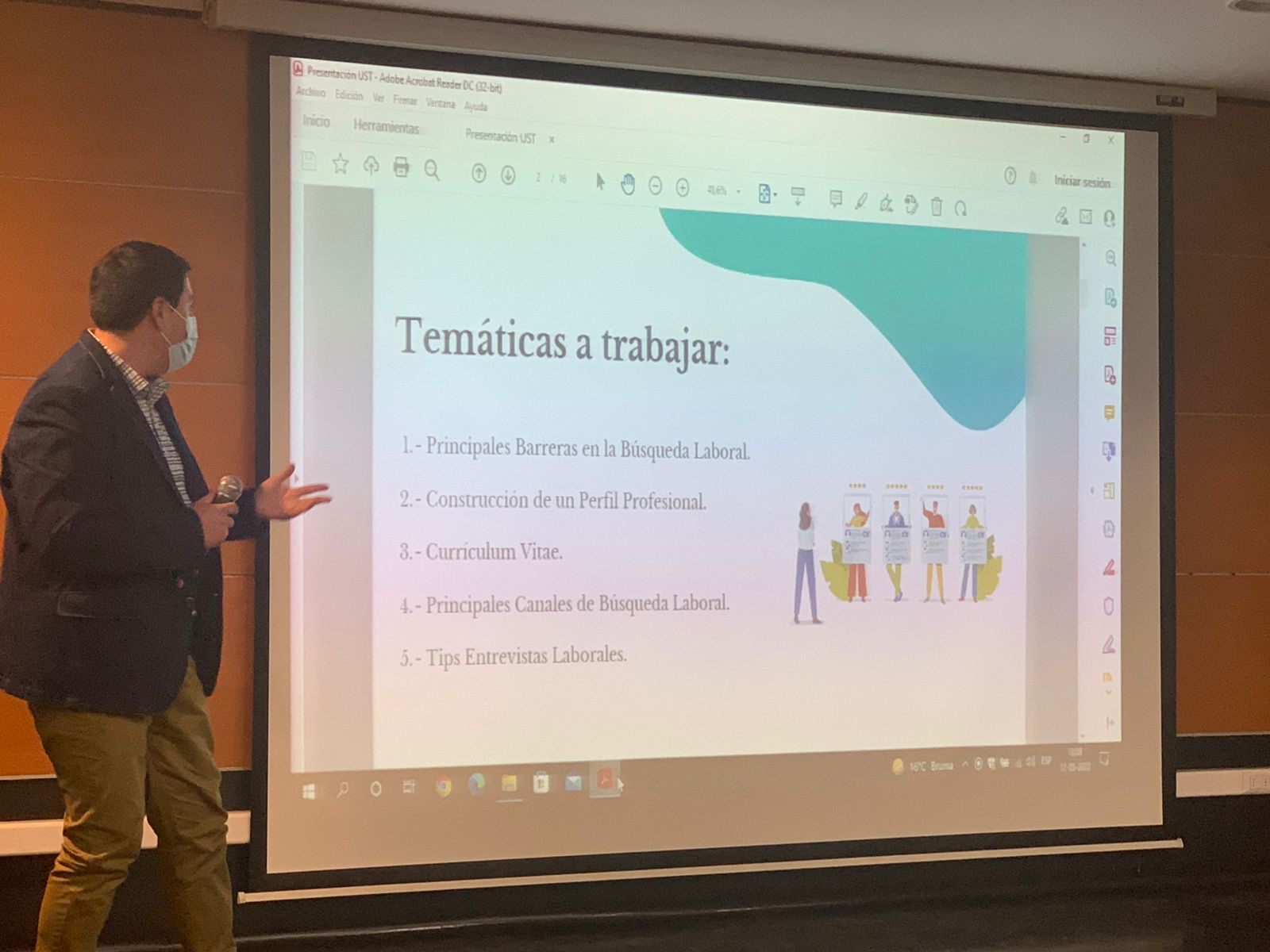 Estudiantes de Trabajo Social pavimentan el camino hacia el mundo profesional