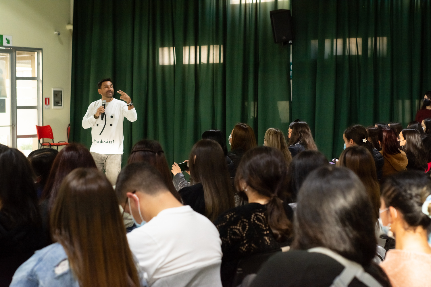 Estudiantes del área de educación CFT IP participan en charla sobre educación emocional