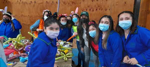 ¿Quién dijo que el mechoneo es una actividad ofensiva para los estudiantes nuevos?