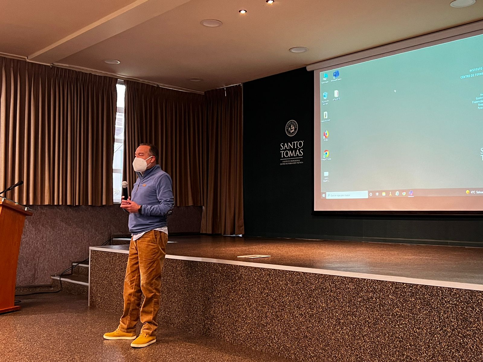 “Testimoniando la gastronomía”: expertos en el rubro participaron de charla en Santo Tomás Temuco