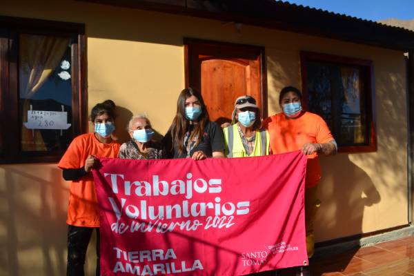 Todo un éxito los “Trabajos Voluntarios de Invierno en Tierra Amarilla” de Santo Tomás