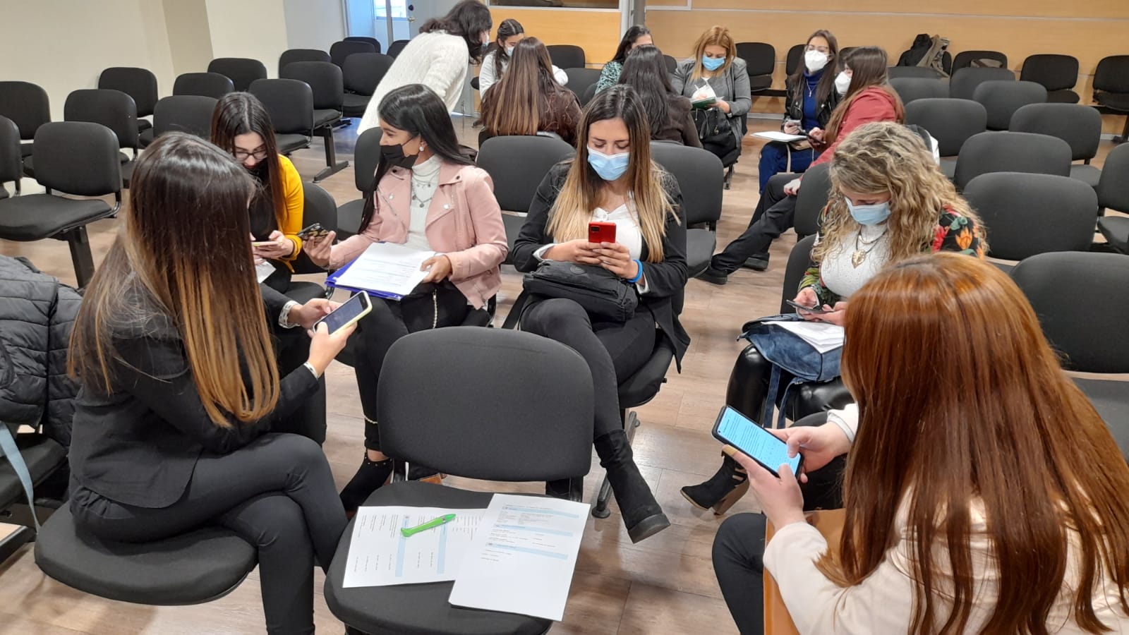 Egresadas recibieron consejos para la empleabilidad