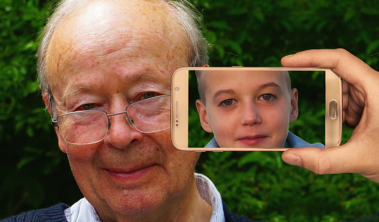 “Senior Tech”: Los adultos mayores también usan la tecnología