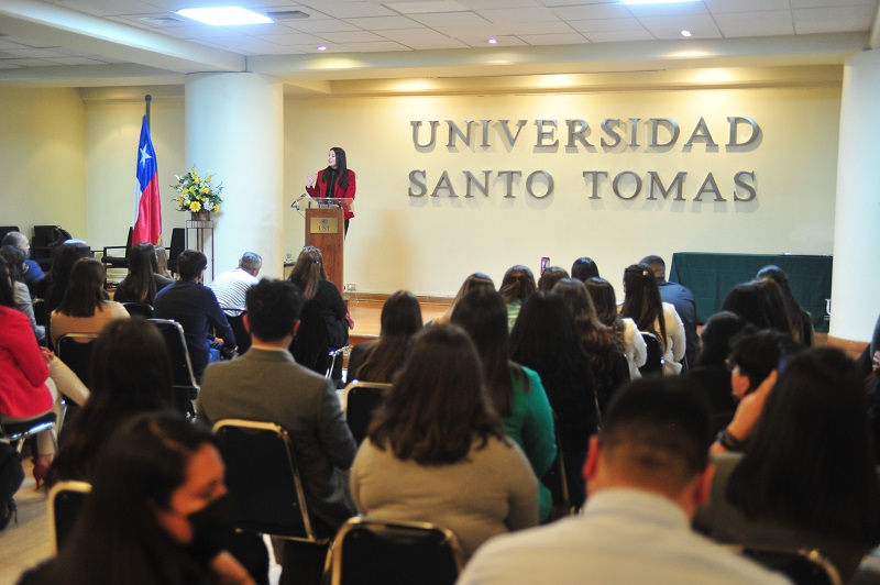 Ceremonia de Investidura: Estudiantes de Psicología se reencontraron en Aula Magna de UST Santiago