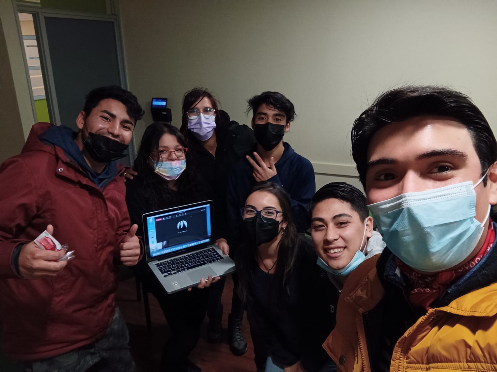 Gran participación en la campaña del Ropero Social