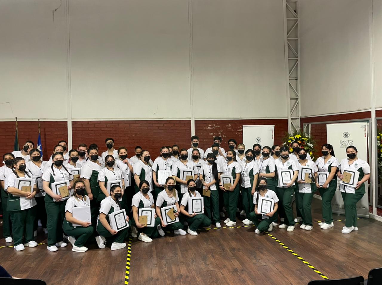 Estudiantes del área de salud tuvieron su tradicional investidura