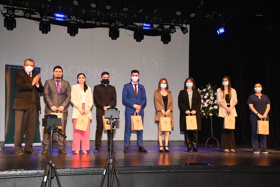 Instituciones Santo Tomás Puerto Montt celebró nuevas titulaciones