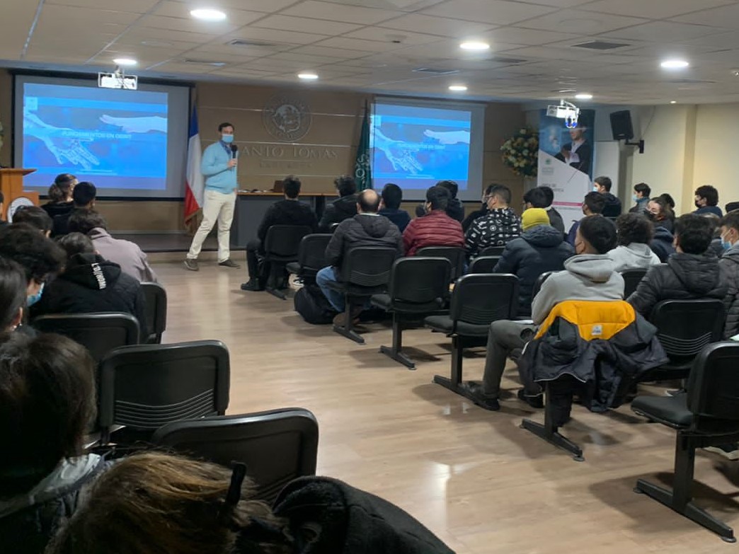 Estudiantes de enseñanza media profundizaron en la ciberinteligencia