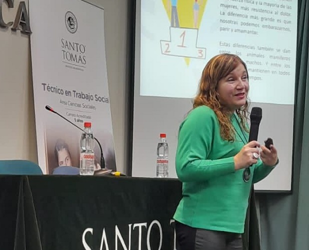 Servicio Social del IP Santo Tomás Talca debatió en Seminario “Desafíos del enfoque de género en contextos territoriales”