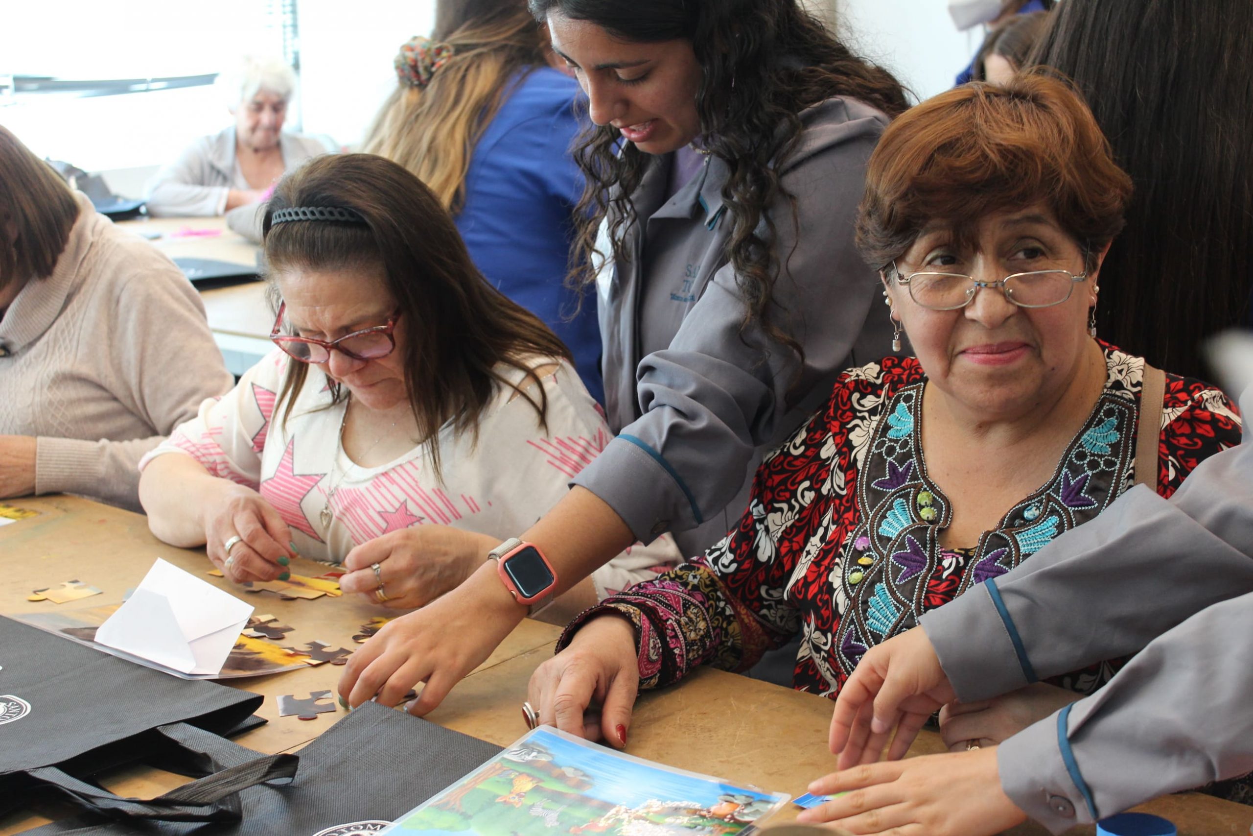 PROGRAMA TE ACOMPAÑO Y TE CUIDO EN SANTO TOMÁS CURICÓ, POR Y PARA NUESTROS ADULTOS MAYORES.