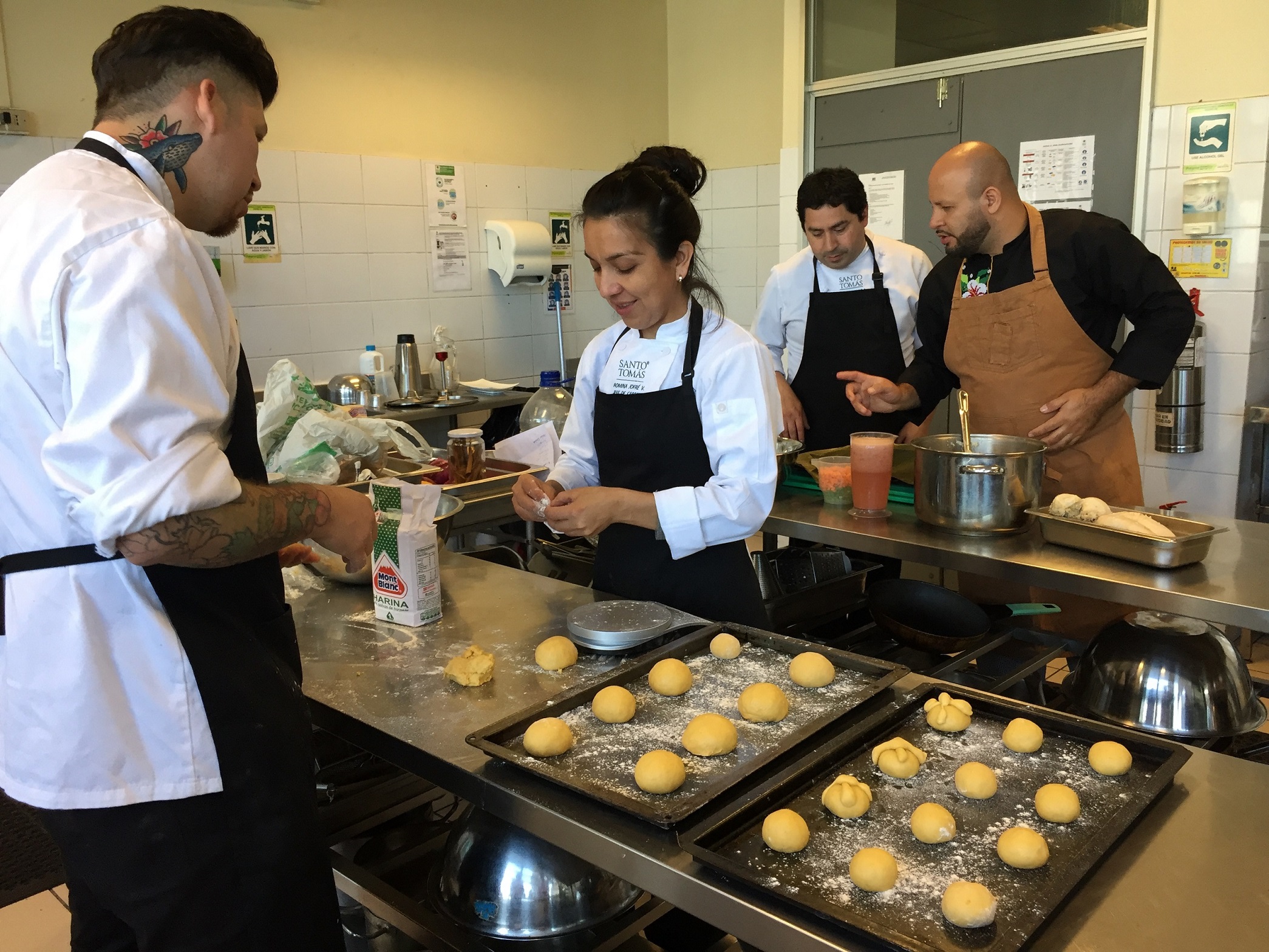 Chef mexicano compartió conocimientos con docentes de Santo Tomás Concepción
