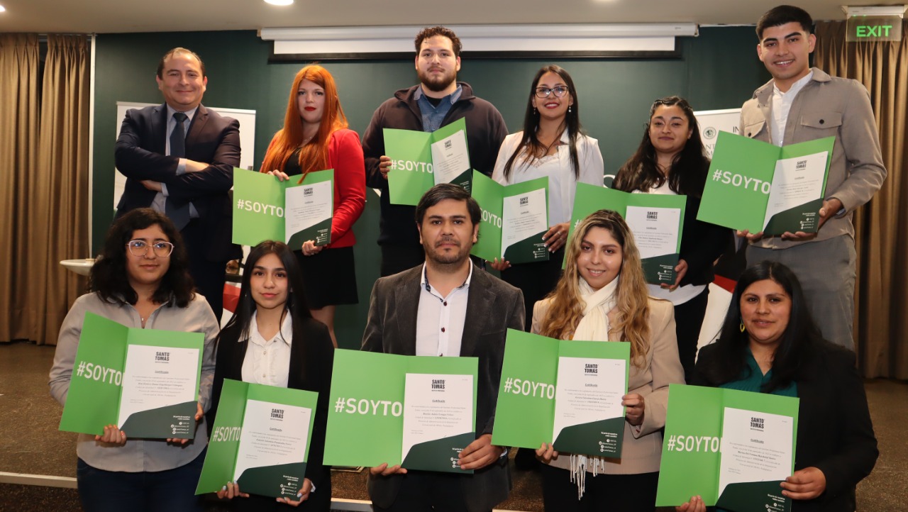 108 estudiantes del IP Santo Tomás Temuco se certificaron en el curso “Ruta del Perfil de Egreso, Ceremonia Certificaciones Académicas”
