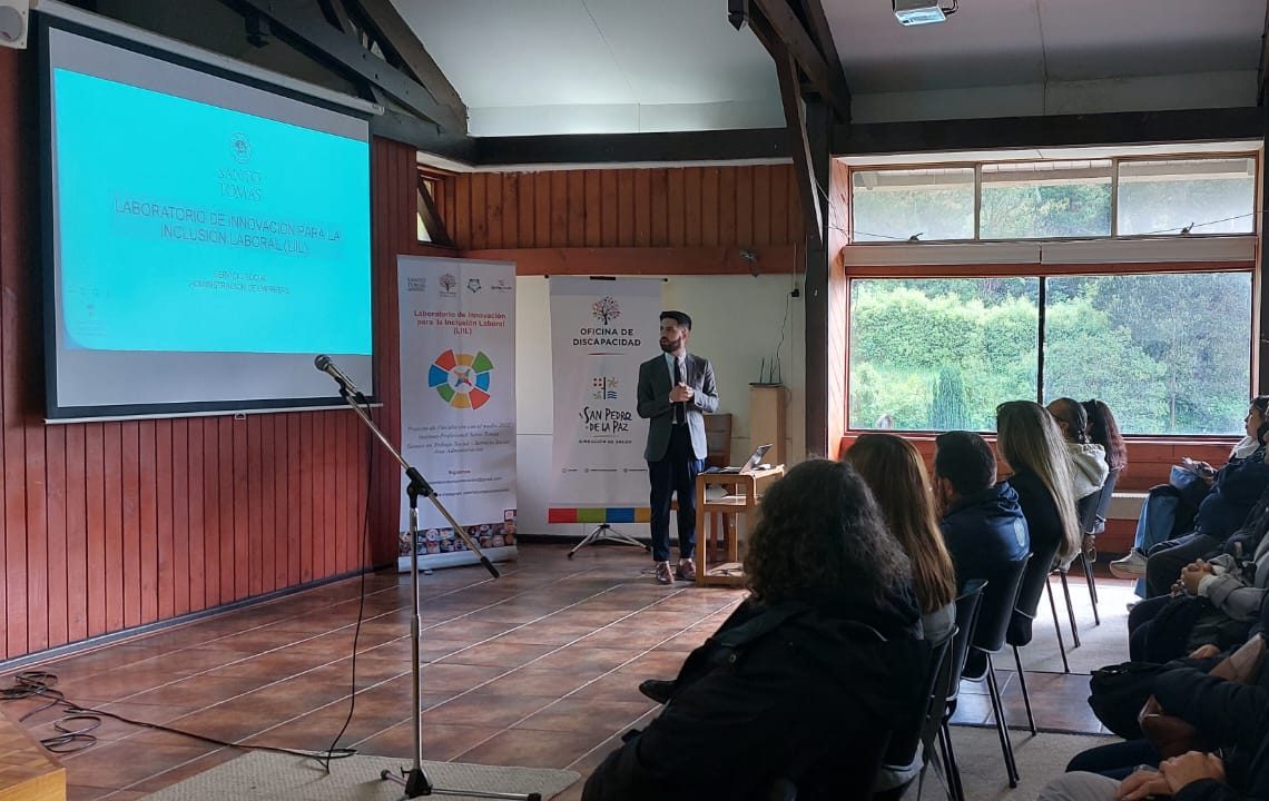 Carreras de Santo Tomás Concepción lanzan proyecto en beneficio de la Inclusión Laboral