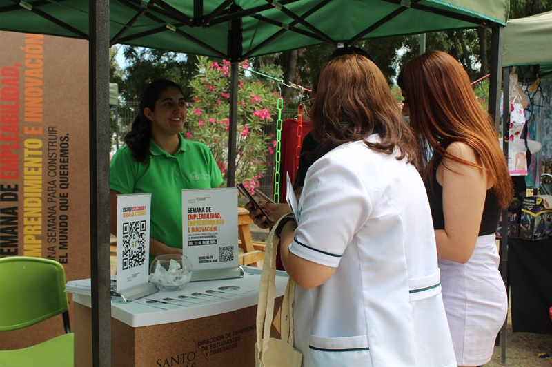 Santo Tomás Puente Alto vivió Feria de Empleabilidad y Emprendimiento